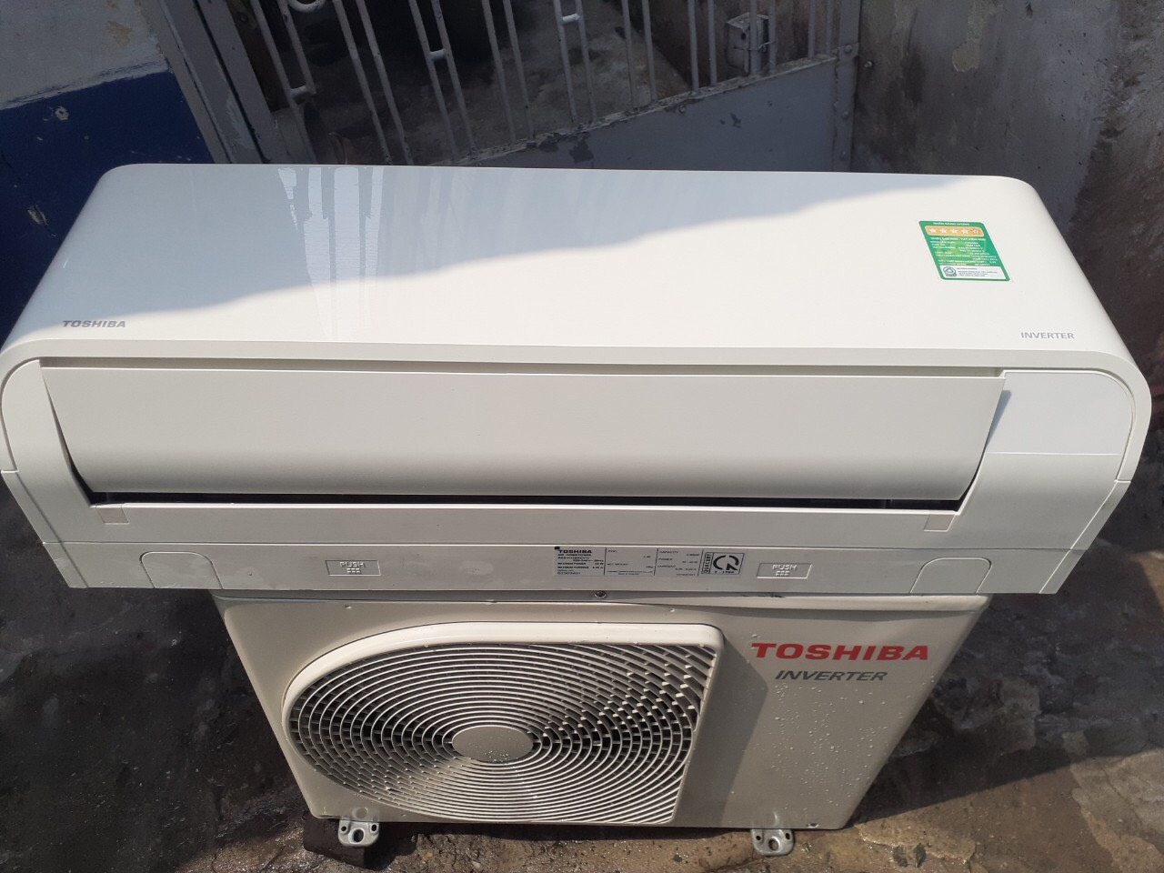 Máy lạnh Toshiba cũ 1HP