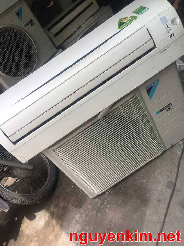 Máy Lạnh Cũ Daikin 2.5HP
